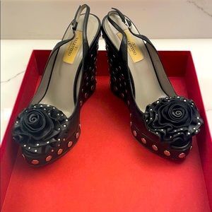 Valentino studded leather flower wedge, Black